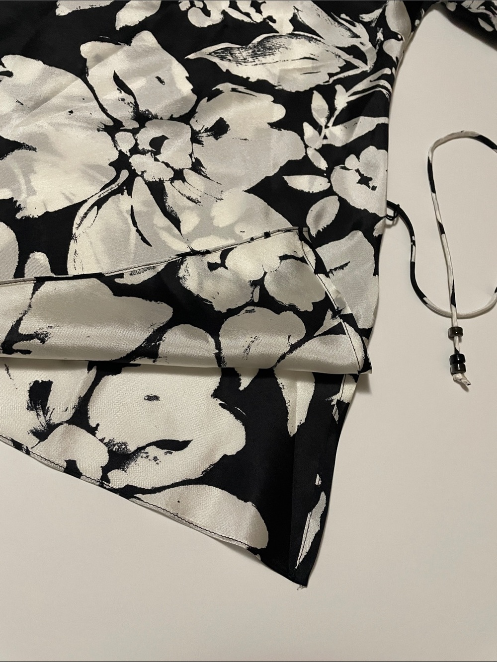 Lauren Ralph Lauren Black Silk Floral Wrap Short Sleeve Blouse Sz Large - Picture 8 of 9